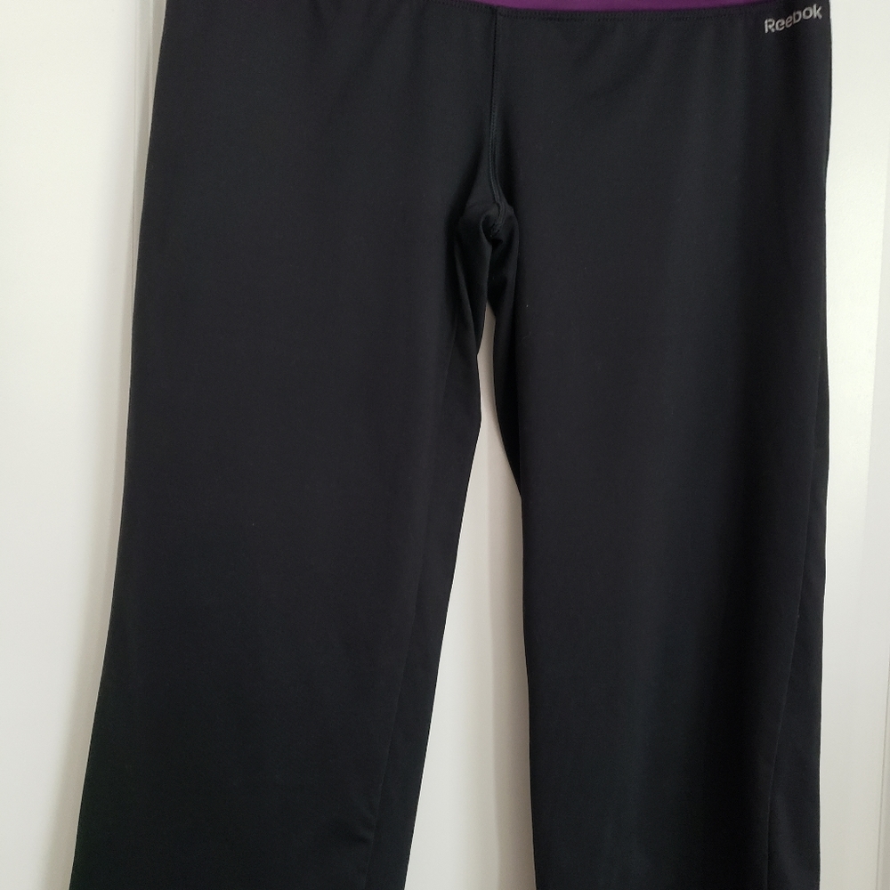 EUC Reebok Yoga Capris